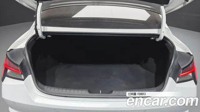 Hyundai Avante CN7 — Фото автомобиля 20