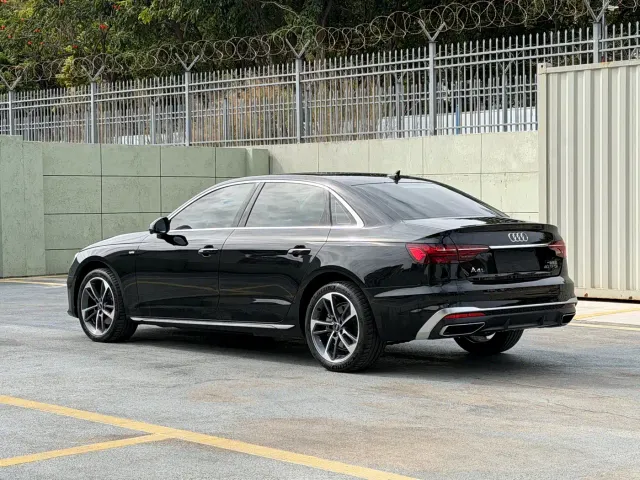 Audi A4L — Фото автомобиля 7
