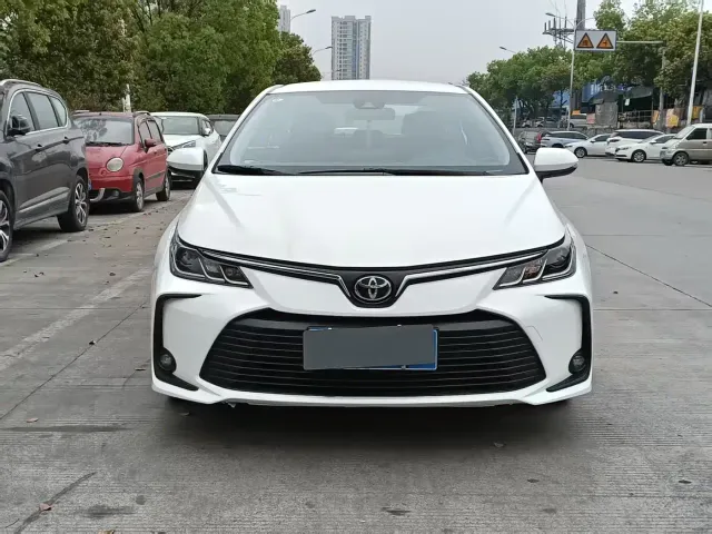 Toyota Corolla — Фото автомобиля 2