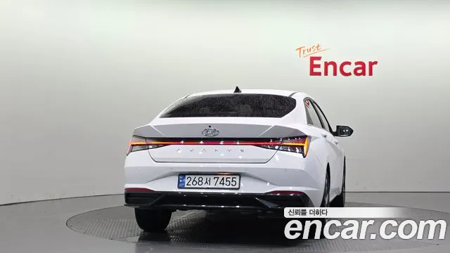 Hyundai AVANTE Avante (CN7) — Фото автомобиля 4