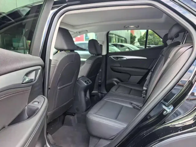 Buick Envision S — Фото автомобиля 11
