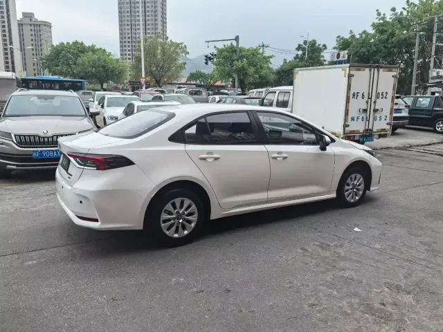 Toyota Corolla — Фото автомобиля 4