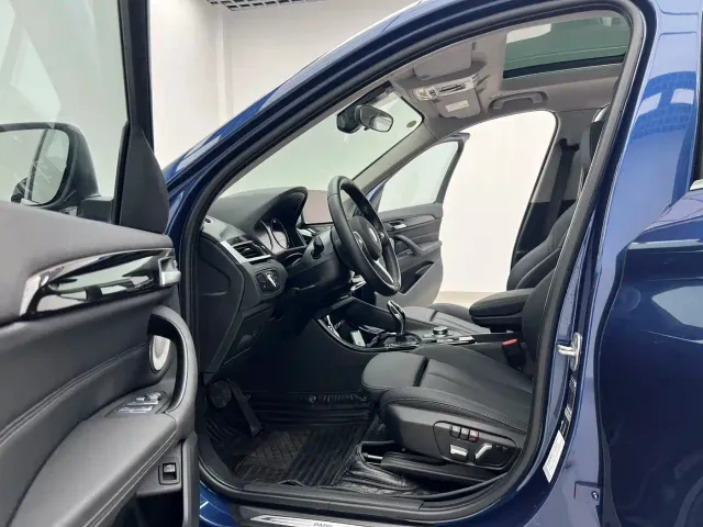 BMW X1 — Фото автомобиля 8