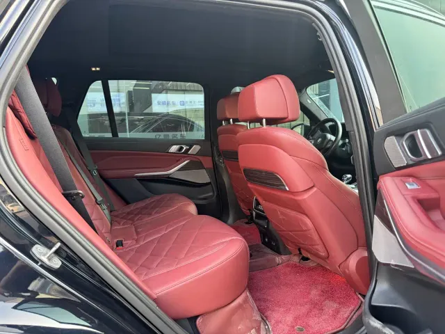 BMW X5 — Фото автомобиля 10