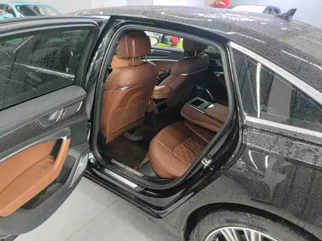 Audi Audi A6L 2025 45 TFSI quattro Premium Sport — Фото автомобиля 6