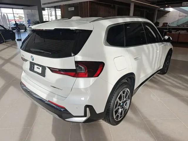 BMW X1 — Фото автомобиля 6