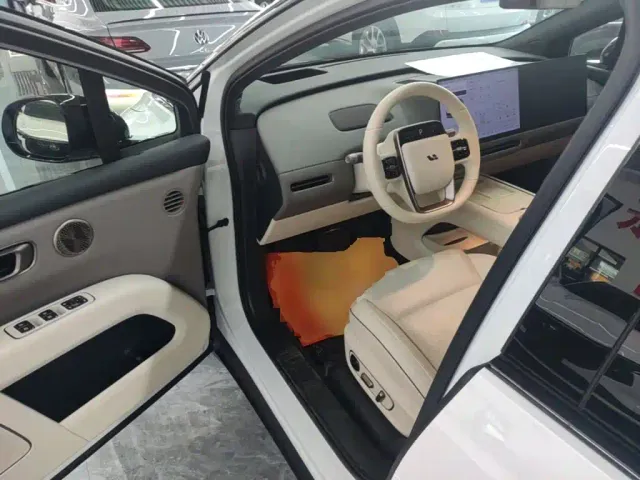 Li Auto i6 — Фото автомобиля 15