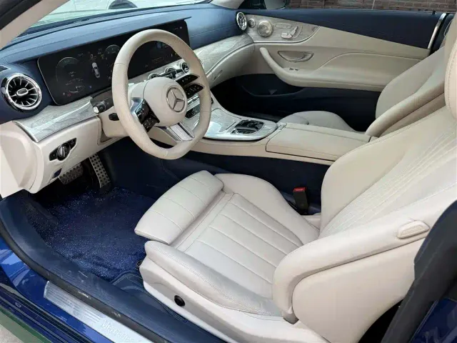 Mercedes-Benz E-Class — Фото автомобиля 10