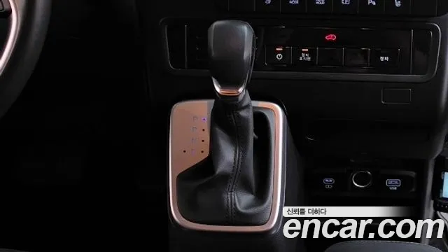 Hyundai Staria — Фото автомобиля 12