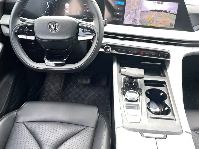 Changan CS75 Plus — Фото автомобиля 10