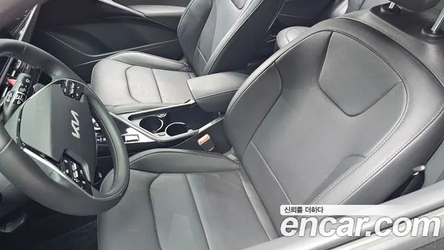 Kia Niro Niro (New) — Фото автомобиля 29