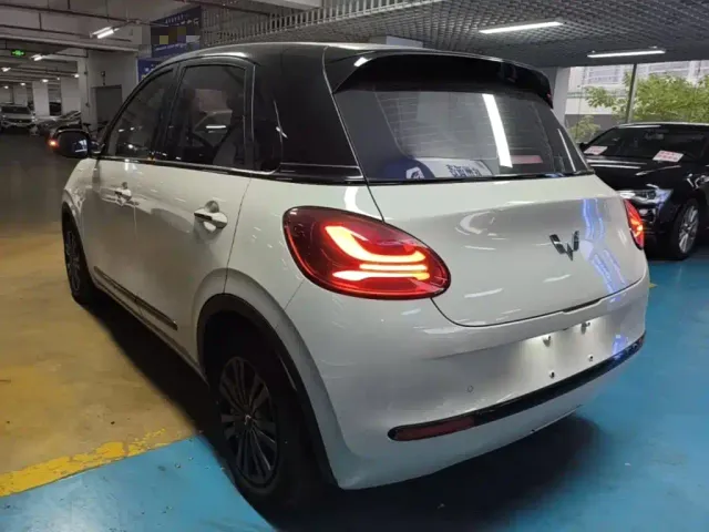 Wuling Bingo — Фото автомобиля 4