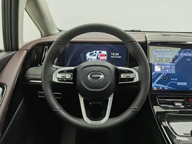 GAC Trumpchi M8 — Фото автомобиля 11
