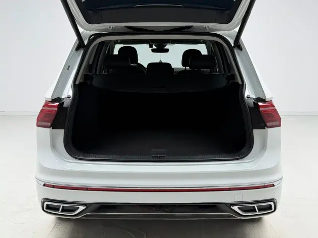 Volkswagen Tiguan L PHEV — Фото автомобиля 18