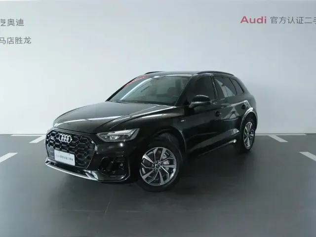 Фотография автомобиля — Audi Q5L