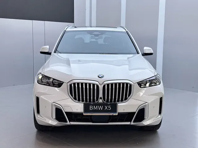 BMW X5 — Фото автомобиля 2