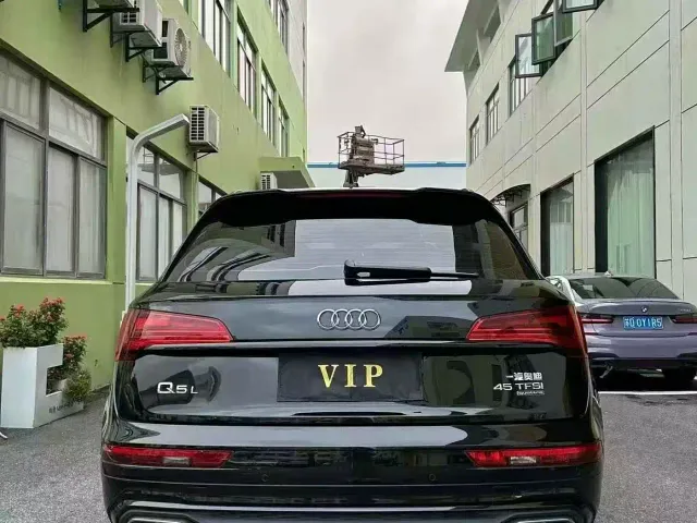 Audi Q5L — Фото автомобиля 7