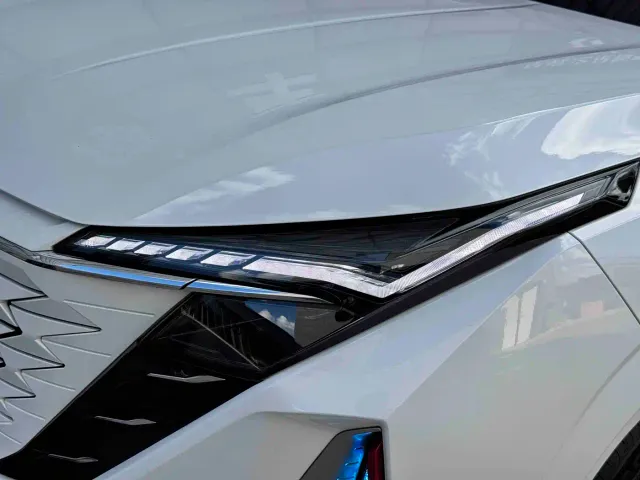 Changan Z6 — Фото автомобиля 24