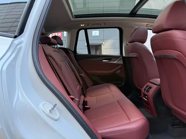 BMW X3 — Фото автомобиля 14