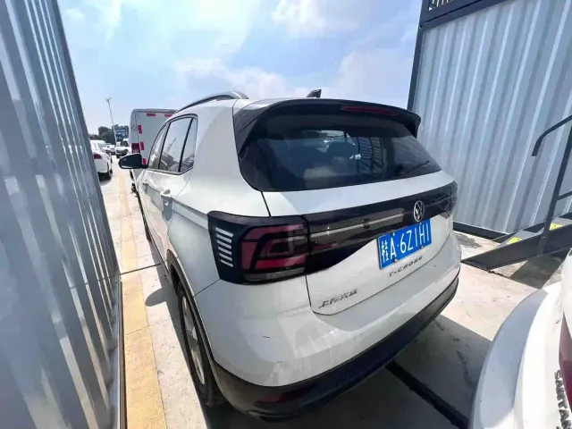 Volkswagen T-Cross — Фото автомобиля 3