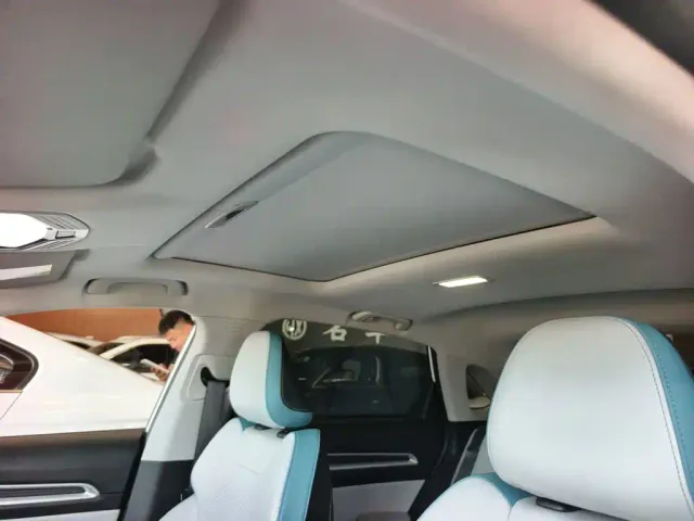Geely Emgrand — Фото автомобиля 17