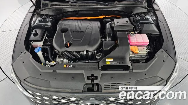 Hyundai Grandeur (New) Hybrid — Фото автомобиля 6
