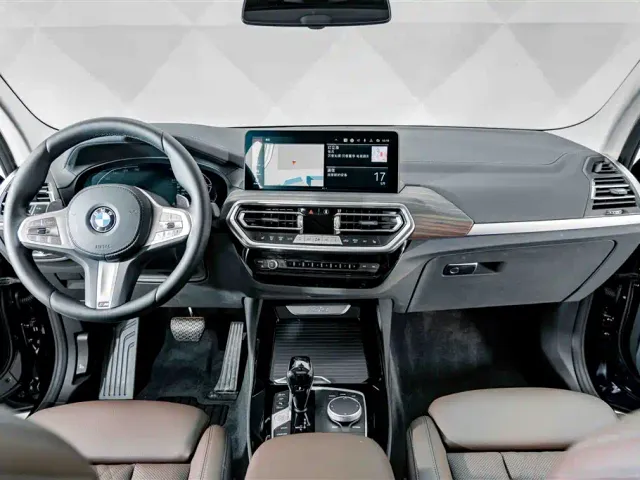 BMW X3 — Фото автомобиля 12