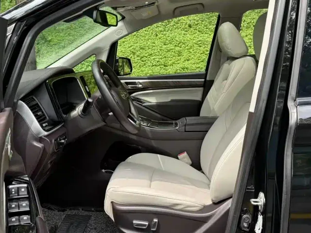 GAC Trumpchi M8 — Фото автомобиля 13