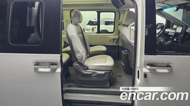 Hyundai Staria Staria 4WD Lounge 9 мест — Фото автомобиля 10