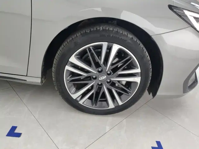 Chery Arrizo 8 — Фото автомобиля 6