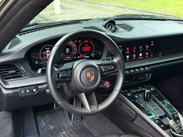 Porsche 911 — Фото автомобиля 9