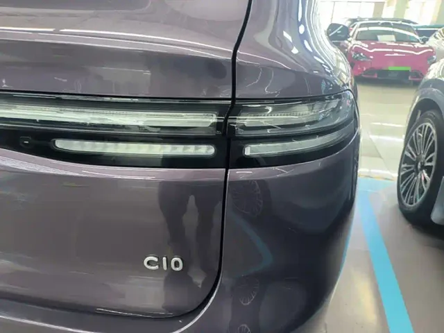Leapmotor C10 — Фото автомобиля 7