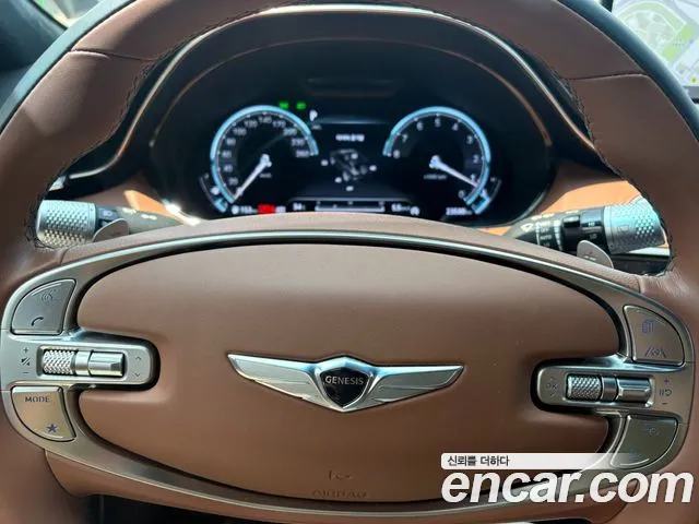 Genesis GV70 — Фото автомобиля 13