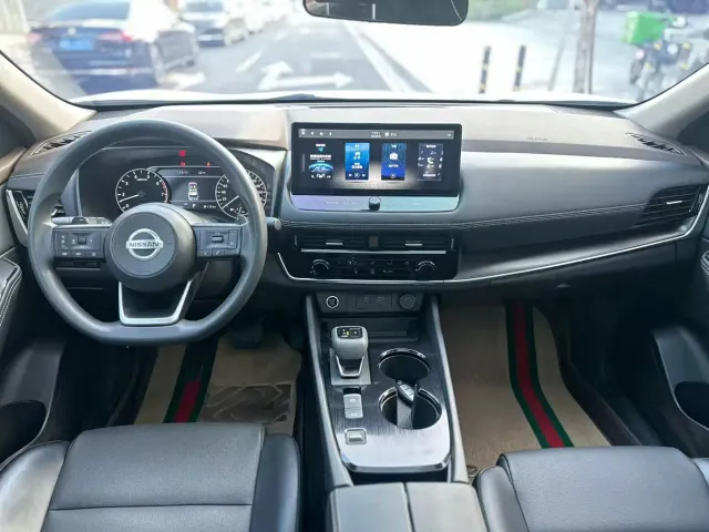 Nissan X-Trail — Фото автомобиля 3