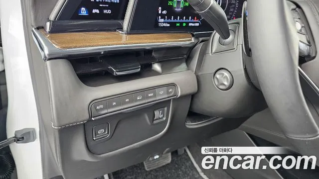 Cadillac Escalade Escalade 5 поколение — Фото автомобиля 26