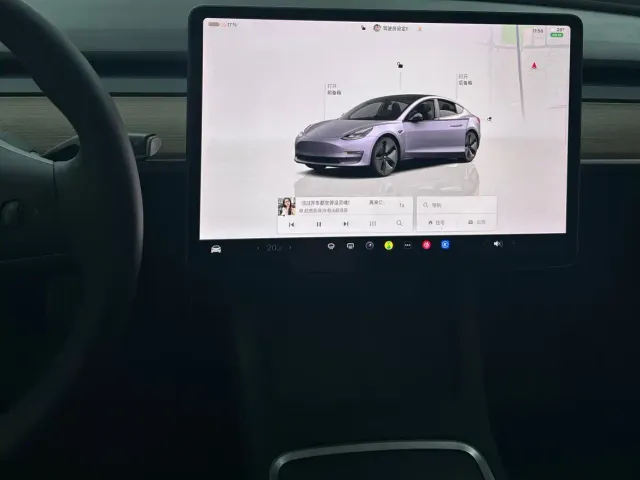 Tesla Model 3 — Фото автомобиля 8