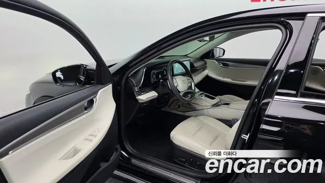 Hyundai Grandeur Grandeur (New) — Фото автомобиля 15