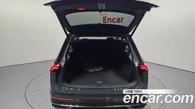 Volkswagen Tiguan Tiguan 2 поколение 2.0 TDI Prestige — Фото автомобиля 16
