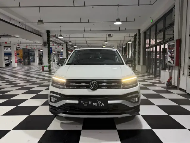 Volkswagen T-Cross — Фото автомобиля 2