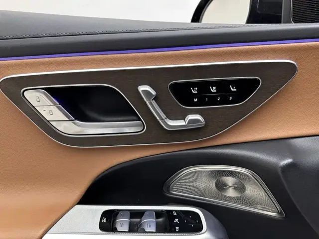 Mercedes-Benz E-Class — Фото автомобиля 15