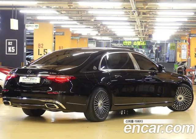 Mercedes-Benz S-Class — Фото автомобиля 2
