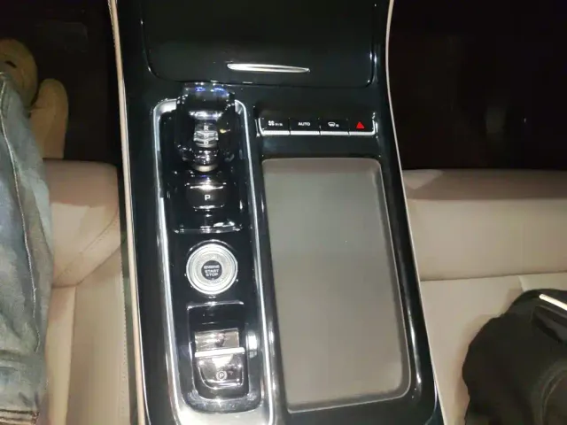 Geely Boyue L — Фото автомобиля 10
