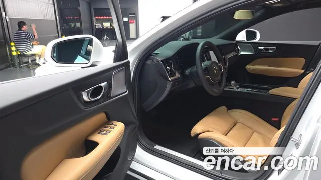 Вольво S60 S60 третьего поколения B5 Ultimate Bright — Фото автомобиля 6