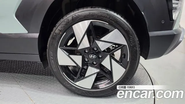 Hyundai Kona SX2 — Фото автомобиля 6