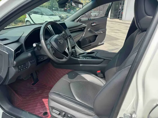 Toyota Avalon — Фото автомобиля 10
