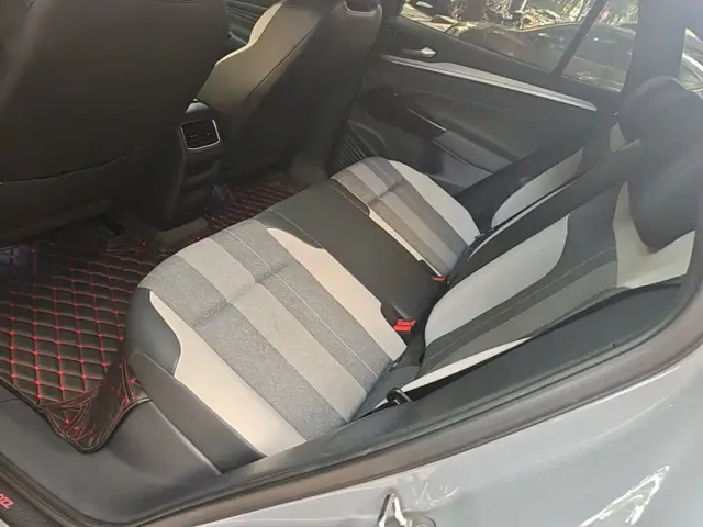 Volkswagen ID.4 Crozz — Фото автомобиля 16