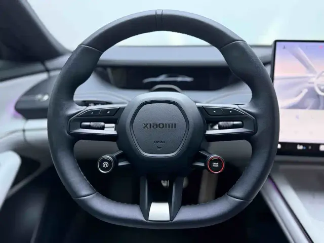 Xiaomi SU7 — Фото автомобиля 10