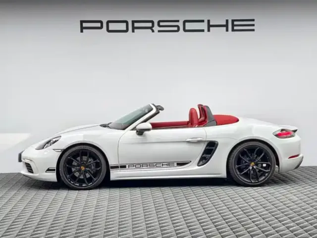 Porsche 718 — Фото автомобиля 6