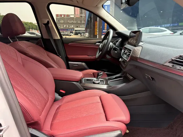 BMW X3 — Фото автомобиля 12