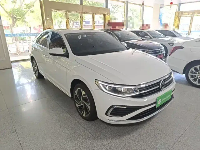 Volkswagen Bora — Фото автомобиля 3